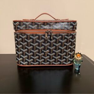 NEW Brown Toiletry Travel Bag